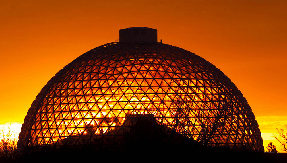 omaha zoo dome at sunrise